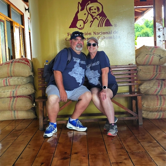 Meet your Posher, Laura - Picture 1 of 1